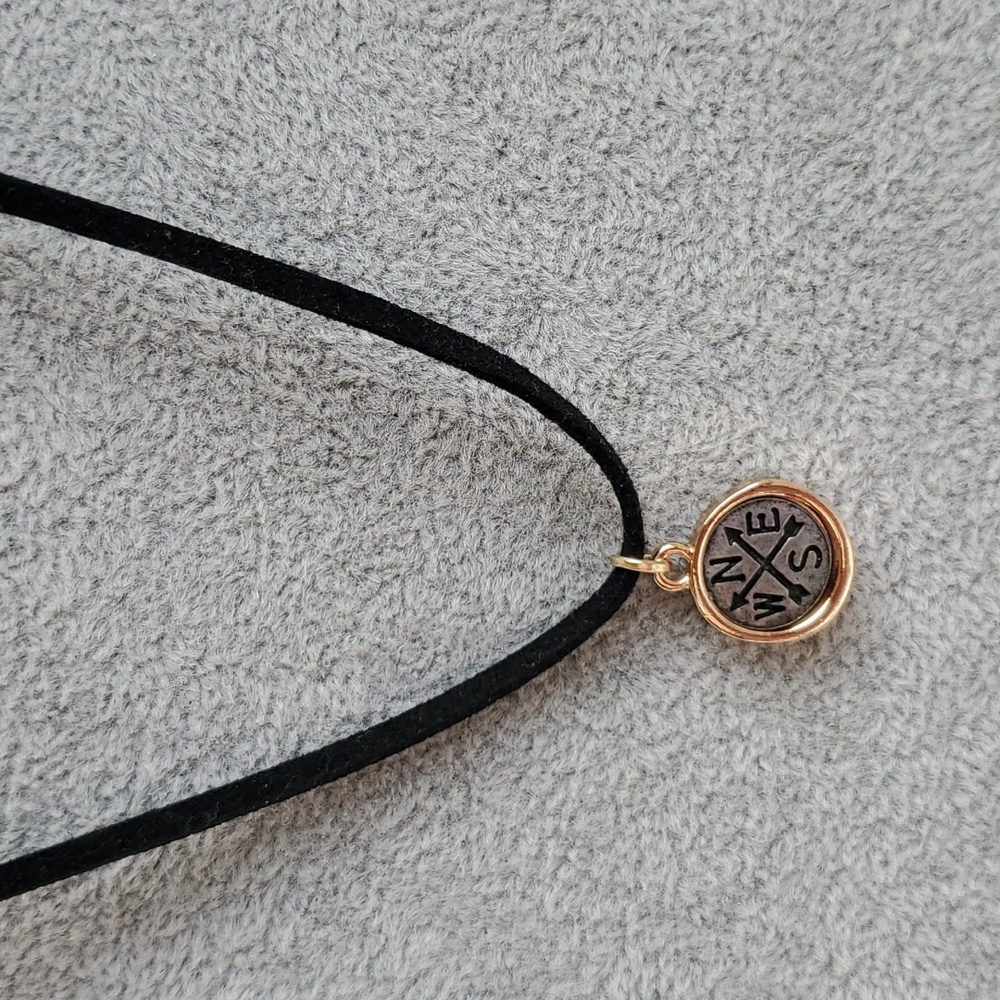 Mens direction arrows charm black suede necklace